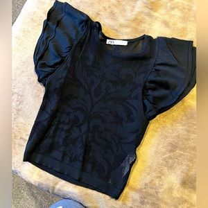 Blouse with lace detail